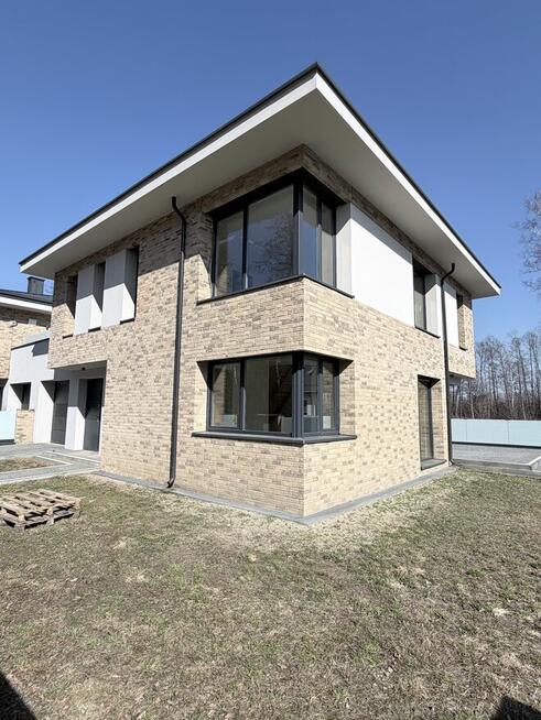 duży bliźniak Uwieliny gm. Prażmów