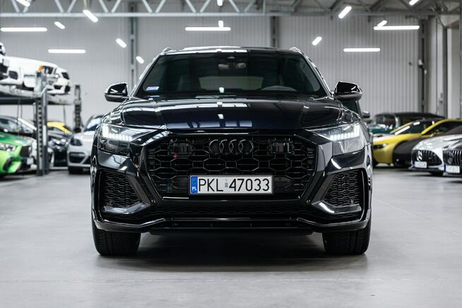 Audi RS Q8 RS Dynamic Plus, masaże, ceramika, hak, wydech RS, panorama.