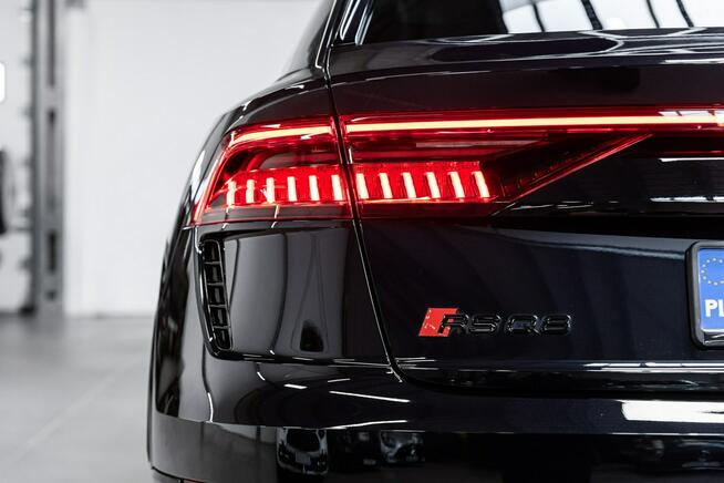 Audi RS Q8 RS Dynamic Plus, masaże, ceramika, hak, wydech RS, panorama.