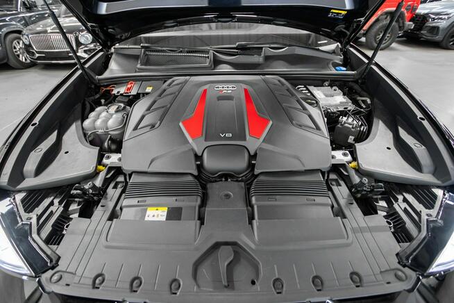 Audi RS Q8 RS Dynamic Plus, masaże, ceramika, hak, wydech RS, panorama.