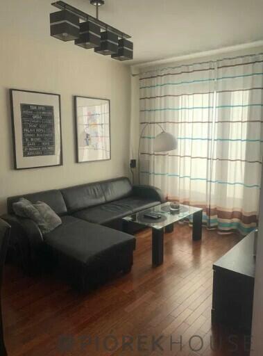 Dwupoziomowe mieszkanie na Wawrze