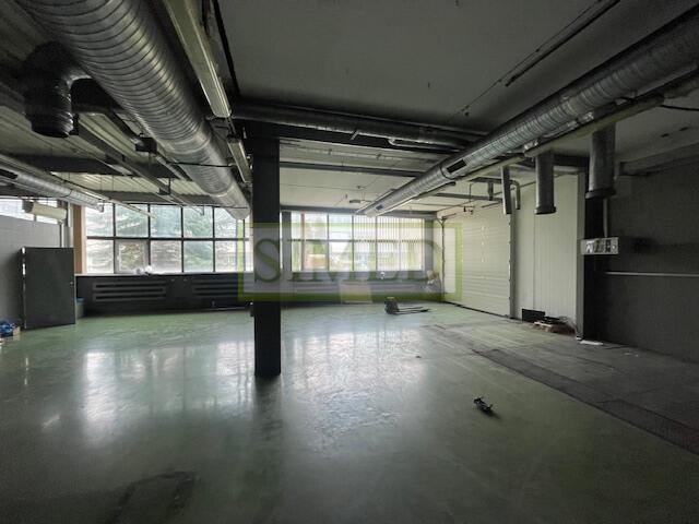 Parter,hurtownia,produkcja,magazyn,parking, 24h