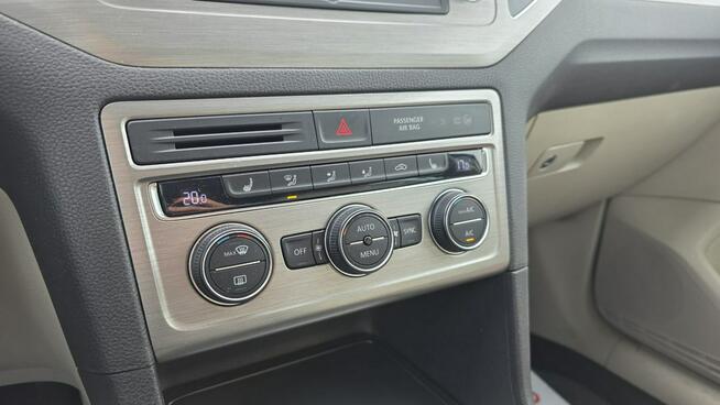 Volkswagen Golf Sportsvan malutki przebieg 28 tys KM jak nowy