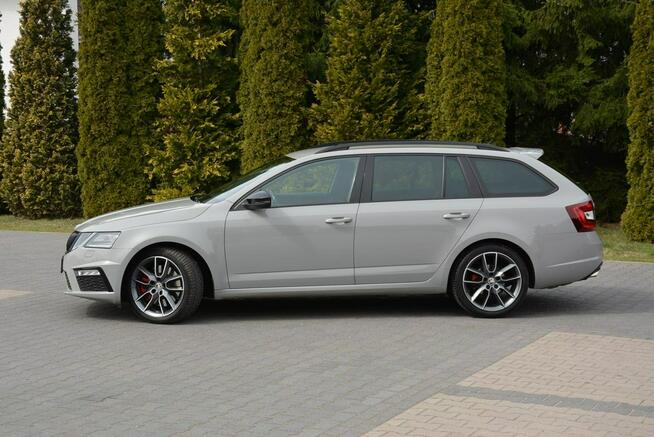 Škoda Octavia VRS Radar ACC Navi Columbus Full Ledy BLIS Lane Ass 2xParkt Aso Alu18"