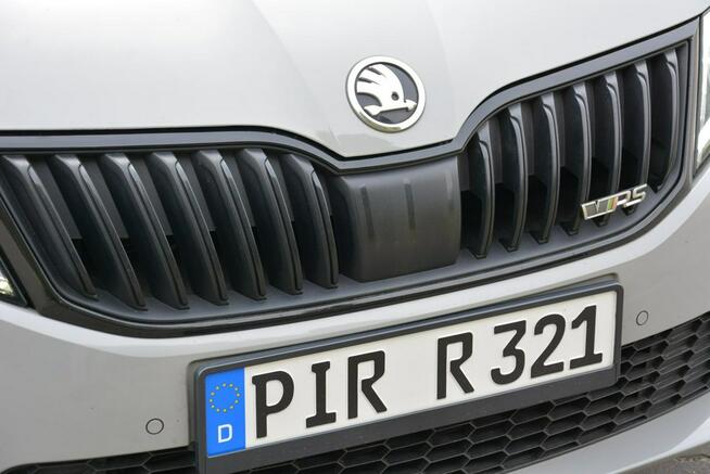 Škoda Octavia VRS Radar ACC Navi Columbus Full Ledy BLIS Lane Ass 2xParkt Aso Alu18"
