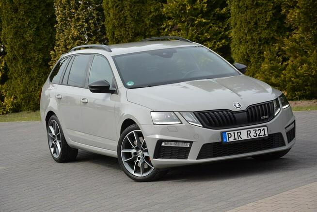 Škoda Octavia VRS Radar ACC Navi Columbus Full Ledy BLIS Lane Ass 2xParkt Aso Alu18"