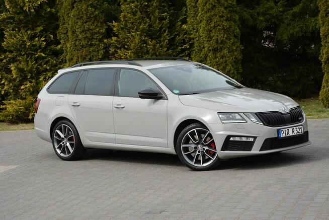 Škoda Octavia VRS Radar ACC Navi Columbus Full Ledy BLIS Lane Ass 2xParkt Aso Alu18"