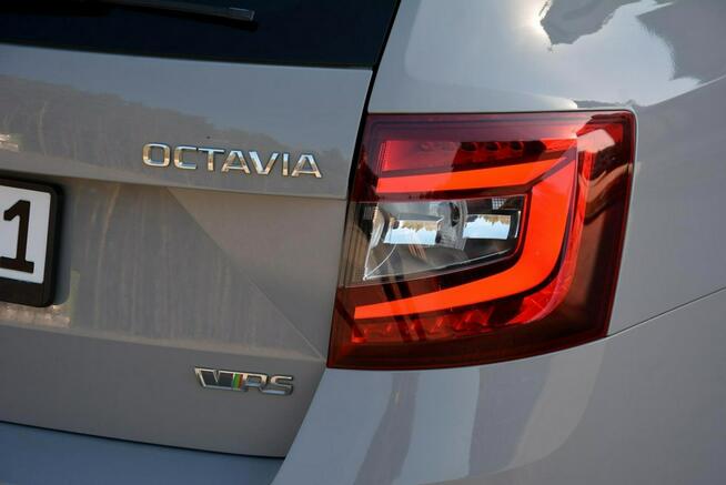 Škoda Octavia VRS Radar ACC Navi Columbus Full Ledy BLIS Lane Ass 2xParkt Aso Alu18"