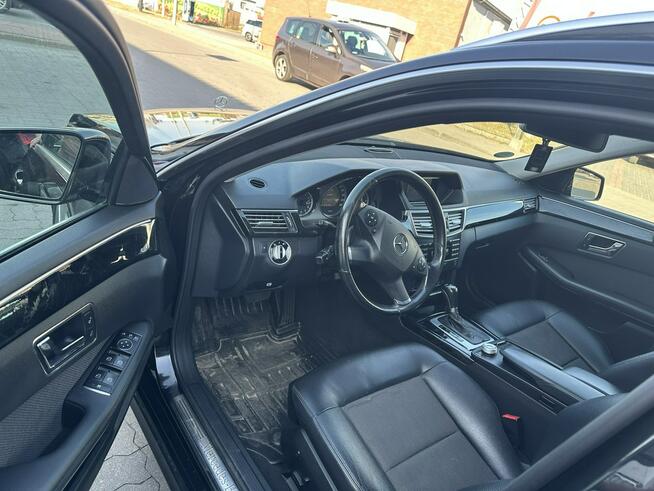 Mercedes E 320 E220 CDI 170 KM, Avangarda Ostatni serwis 8 TYŚ. Mega zadbany, Automat