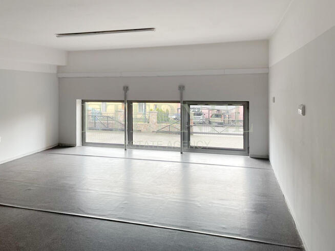 Przestronna siedziba firmy – 350 m2 blisko centrum