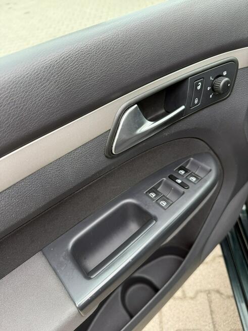Volkswagen Touran 1,9 tdi autamat DSG ładny świeżo zarejestrowany