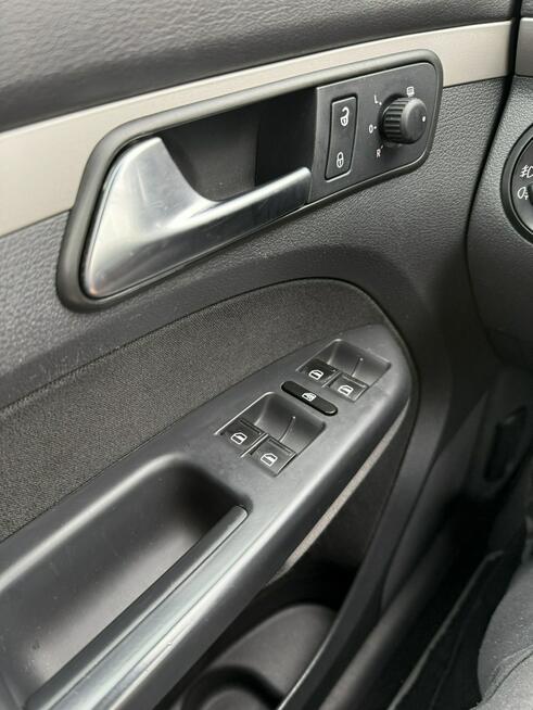 Volkswagen Touran 1,9 tdi autamat DSG ładny świeżo zarejestrowany