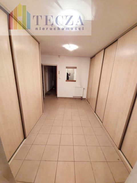 Dom Warszawa Wesoła, Stara Miłosna, Szmaragdowa