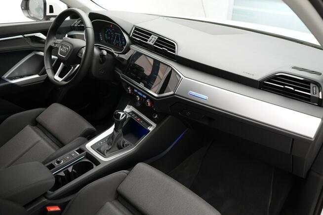 Audi Q3 35TFSI 150KM Stronic Kamera LED Side Assist Smartphone interface