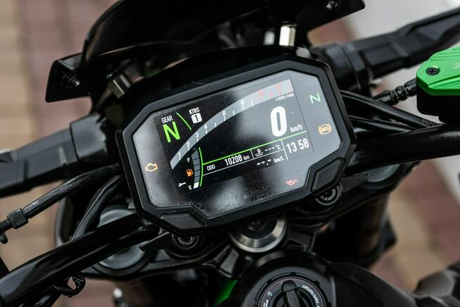 Kawasaki Z 900 R 2023 Jak Nowy ABS Raty Transport AKRAPOVIĆ