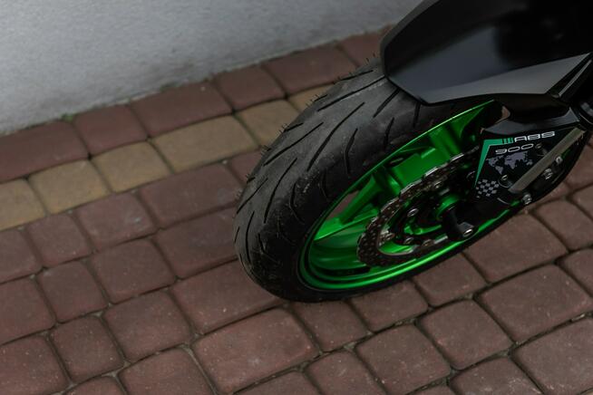 Kawasaki Z 900 R 2023 Jak Nowy ABS Raty Transport AKRAPOVIĆ