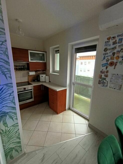 SPRZEDAM -piękne 3-pok. +miejsce parkingowe -ul. Holenderska