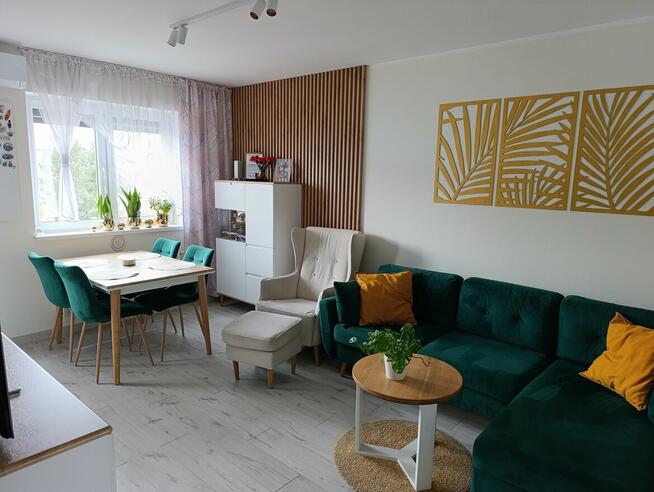 SPRZEDAM -piękne 3-pok. +miejsce parkingowe -ul. Holenderska