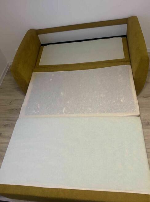 Sofa SVEA w kolorze oliwkowym