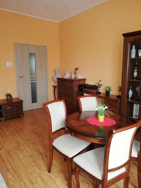 SPRZEDAM PRZESTRONNE 3-POKOJOWE 70,26 m kw.- WAŁBRZYCH -