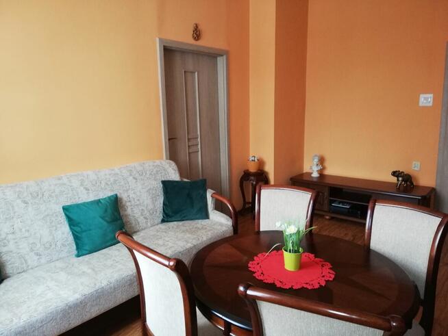 SPRZEDAM PRZESTRONNE 3-POKOJOWE 70,26 m kw.- WAŁBRZYCH -