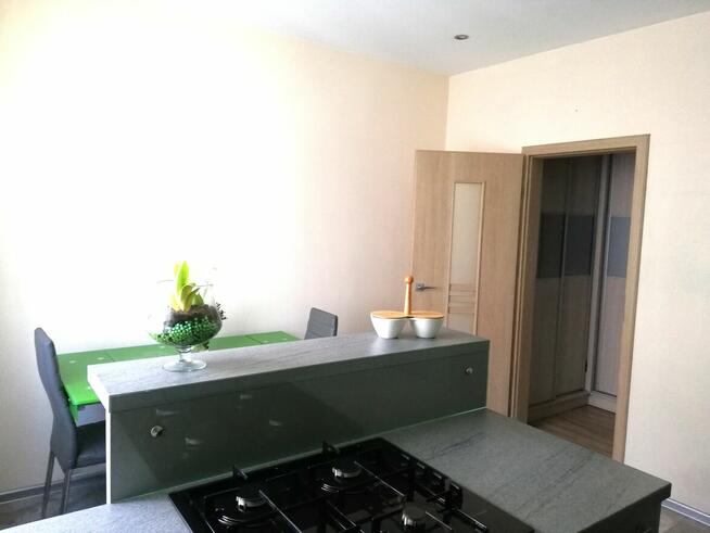 SPRZEDAM PRZESTRONNE 3-POKOJOWE 70,26 m kw.- WAŁBRZYCH -