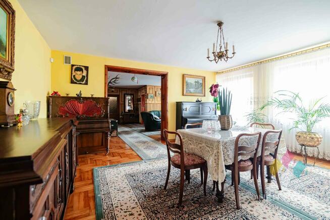 Piękny, funkcjonalny dom jednorodzinny z garażem