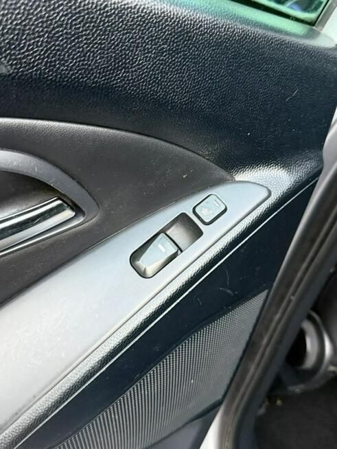 Hyundai ix35 2.0 CRDI//136 KM//4X4//Nawigacja//Kamera cofania//Opłacony//GWARANCJA
