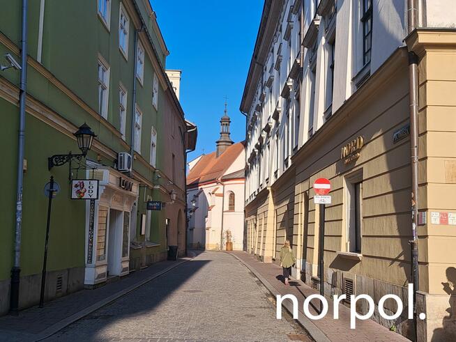 Lokal użytkowy przy Floriańskiej blisko Rynku Głównego do wynajęcia | For rent