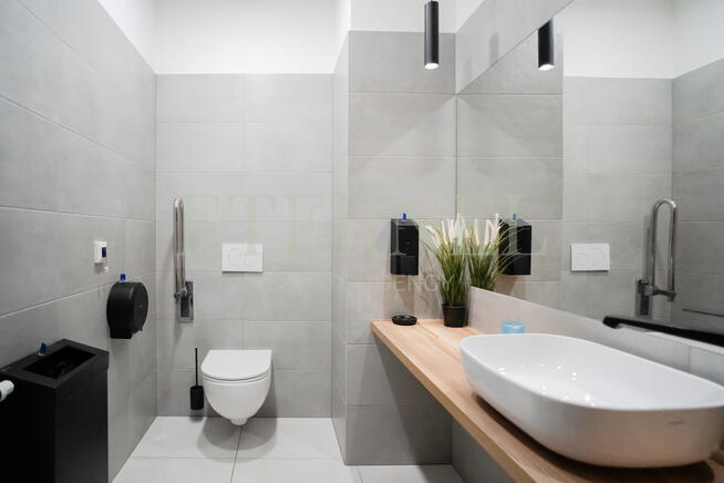 Nowoczesny lokal biurowy Al. Jana Pawła II 51m2