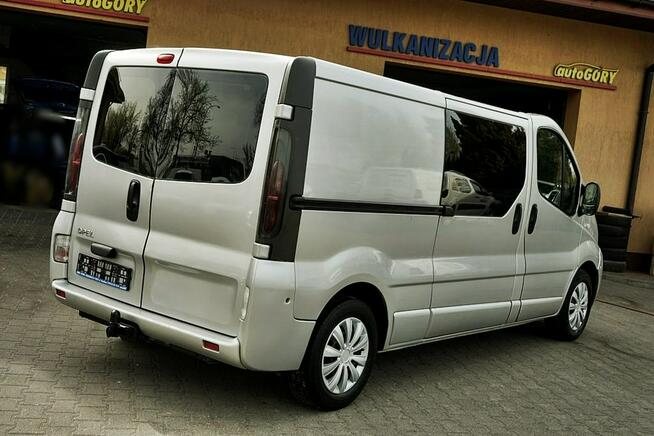 Opel Vivaro 1,9CDTI Klima, 6 osób, LONG, 2005r.