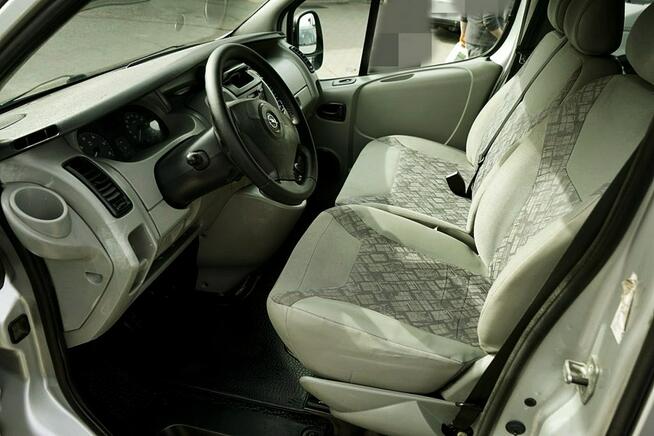 Opel Vivaro 1,9CDTI Klima, 6 osób, LONG, 2005r.