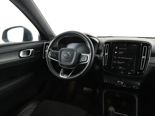 Volvo XC 40 automat full LED skóra/alcantara virtual cocpit navi klima auto czujni