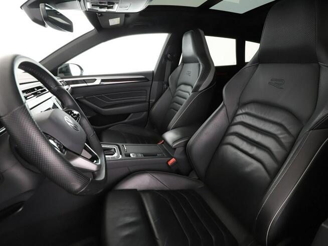 Volkswagen Arteon FV23% PHEV R-Line full LED panorama skóra virtual cocpit kamery