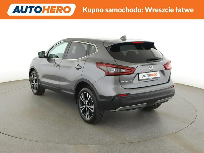 Nissan Qashqai automat full LED navi klima auto kamery 360 czujniki parkowania