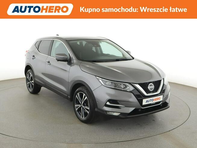 Nissan Qashqai automat full LED navi klima auto kamery 360 czujniki parkowania