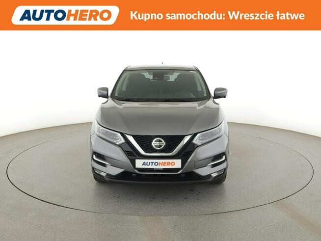 Nissan Qashqai automat full LED navi klima auto kamery 360 czujniki parkowania