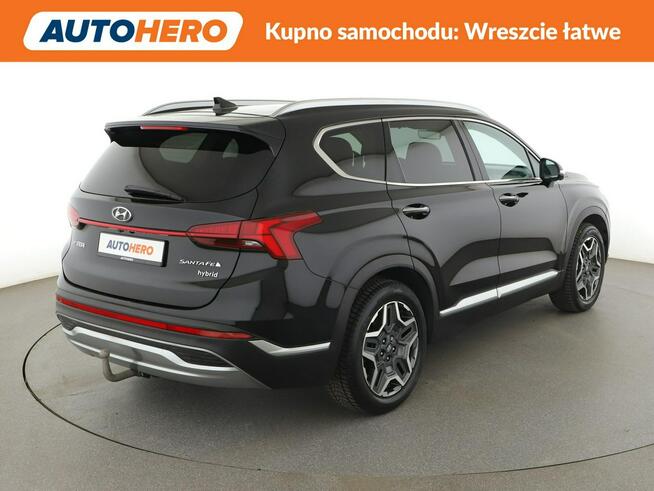 Hyundai Santa Fe 7 os. HEV automat skóra full LED panorama virtual cocpit navi klima au