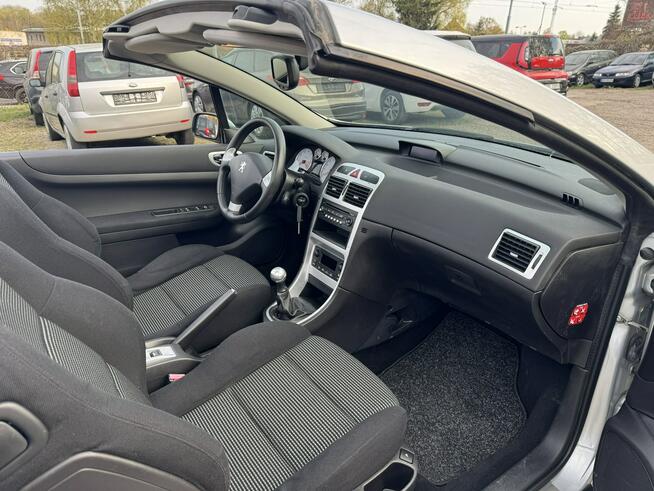 Peugeot 307 CC 1.6i-16V-109km-2-Właściciel-Klimatonik-PDC-Komputer-Stan bardzo dobry