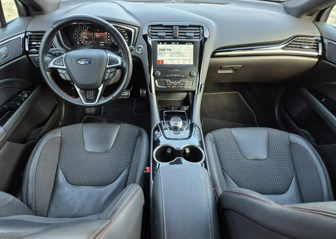 Ford Mondeo Bezwypadkowy serwis rok gwarancji