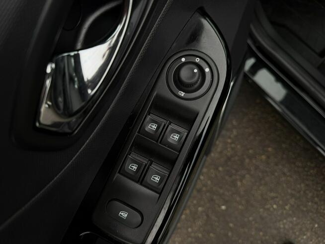 Renault Captur Klimatronic, Podgrz. fotele, Hak, Nawigacja, Bluetooth, Niski przebieg