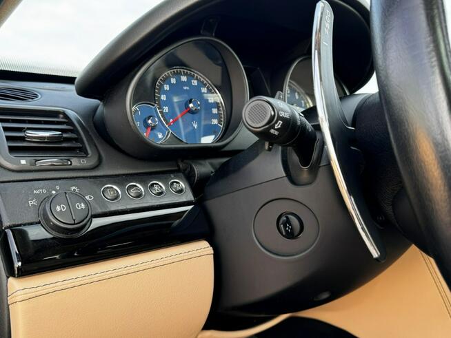 Maserati Quattroporte Automat / Szyberdach / Czujniki parkowania / FV marża