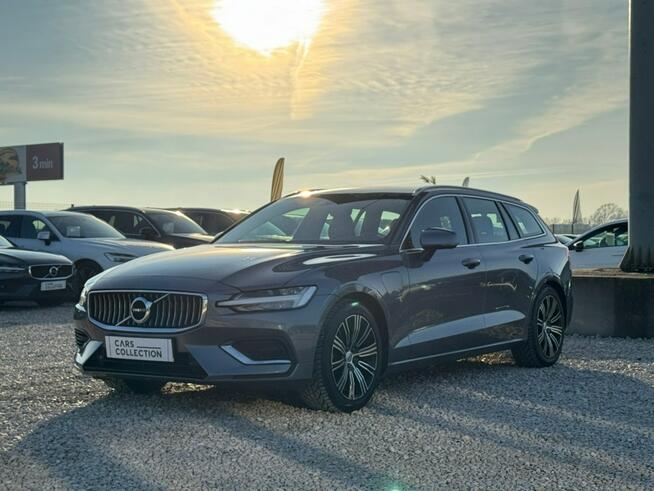 Volvo V60 Bezwypadkowy / Drugi Właściciel / Panorama / LED / Nawigacja /FV Marża