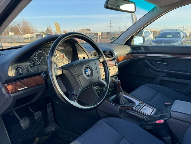 BMW 525 Drugi Właściciel / Szyberdach / Czujniki Parkowania / Ksenon /FV Marża