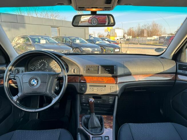 BMW 525 Drugi Właściciel / Szyberdach / Czujniki Parkowania / Ksenon /FV Marża