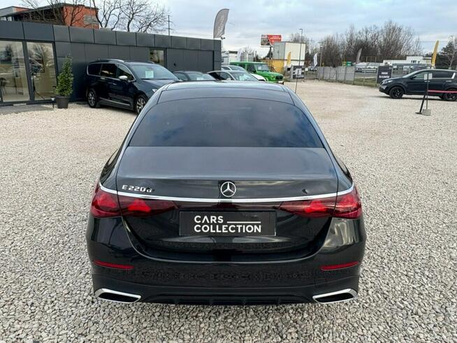 Mercedes E 220 Bezwypadkowy / Aktywny tempomat / Key less / Asystent pasa / FV marża