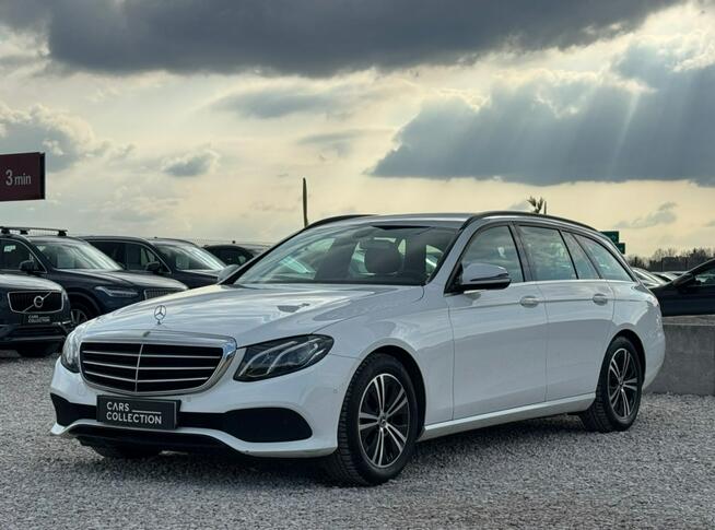 Mercedes E 220 Bezwypadkowy / Drugi Właściciel / Nawigacja / Tempomat / FV Marża