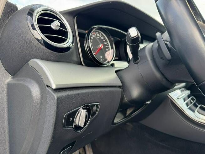 Mercedes E 220 Bezwypadkowy / Drugi Właściciel / Nawigacja / Tempomat / FV Marża