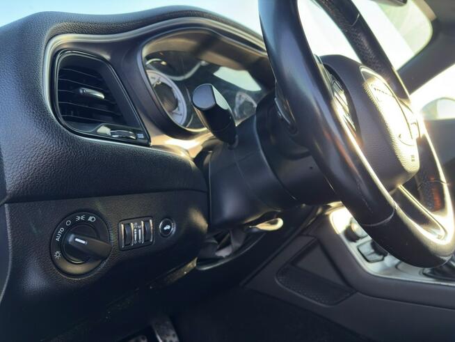 Dodge Challenger Bezwypadowy / Drugi Właściciel / Tempomat / KeyLess / FV Marża