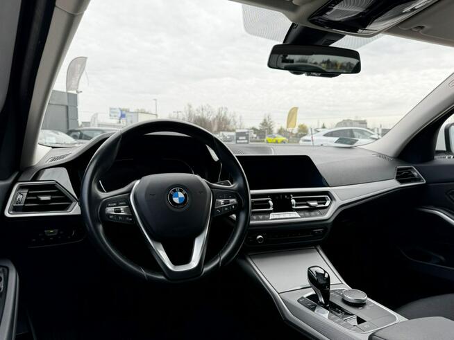 BMW 318 Salon Polska/ Drugi właściciel / Serwis ASO / Asystent pasa / FV Marża